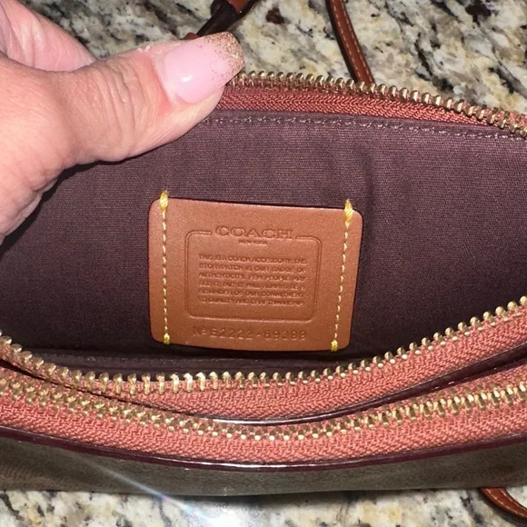 Coach Kira crossbody - Picture 2 of 10